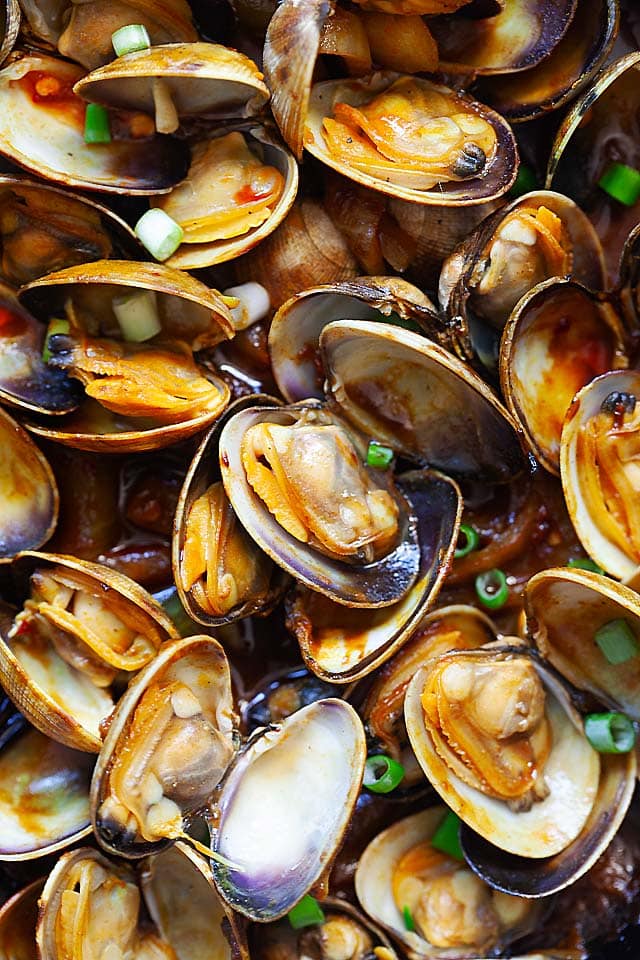 Clam recipe made with curry powder.