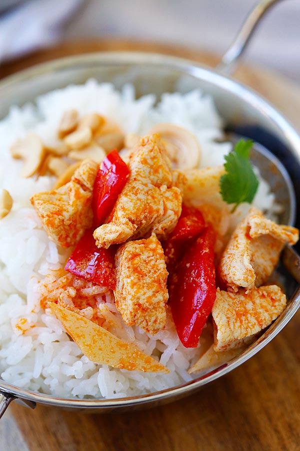 Thai Chicken Curry set over white rice, delicious and ready to be eaten.
